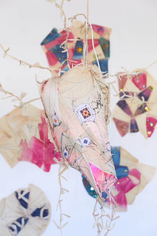 .TRANSMITTING.4 by Emmanuel Camacho Larios